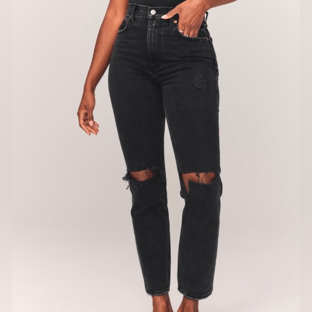 Abercrombie & Fitch Curve Love “The Mom” High Rise Jeans
